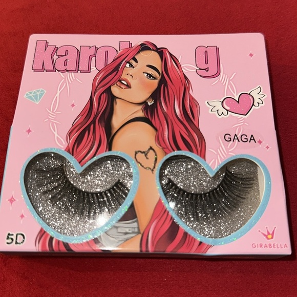 New Karol‎ G eyelash - Picture 2 of 2